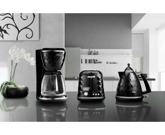  Электрочайник Delonghi KBJ2001.BK черный 